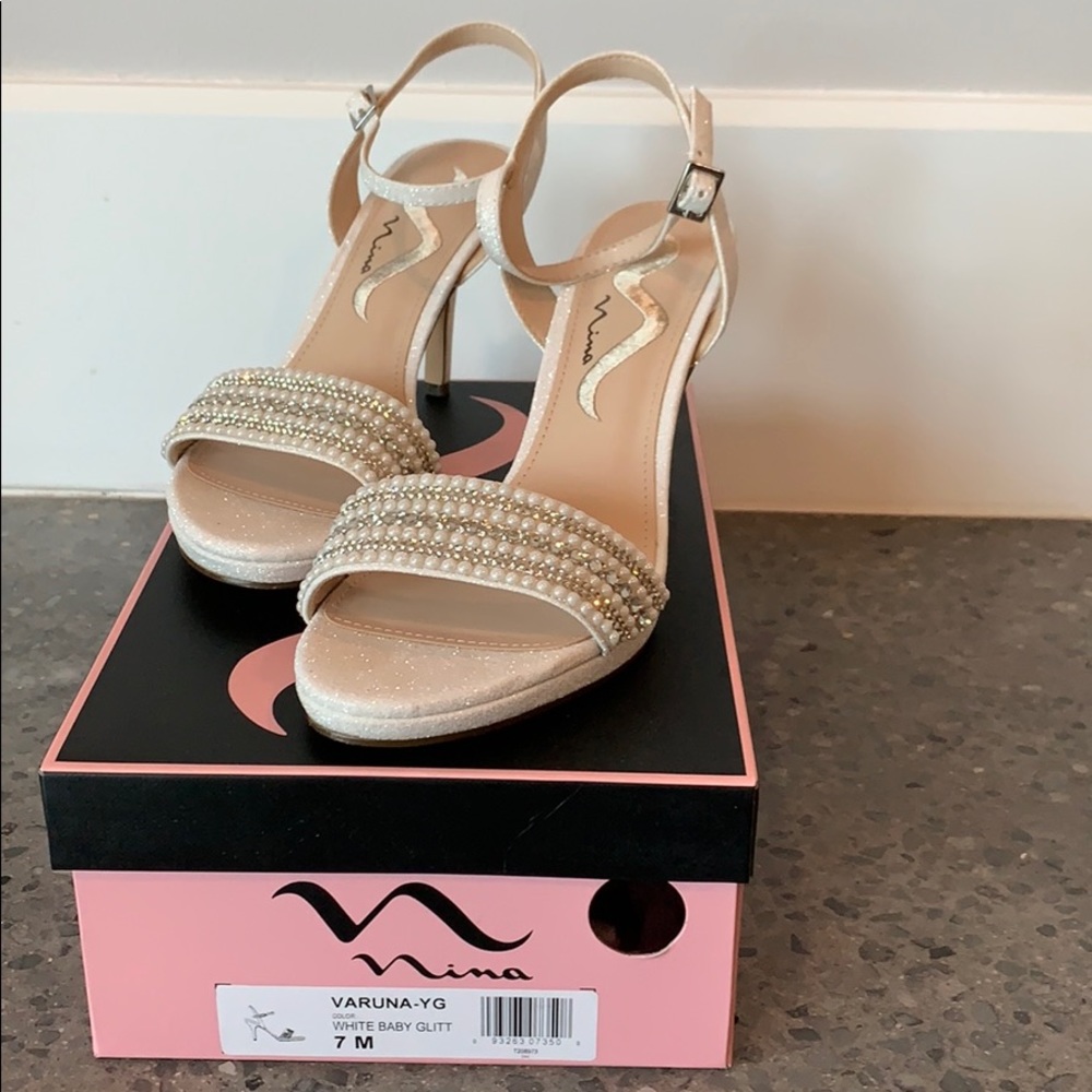 Nina Varuna high heels